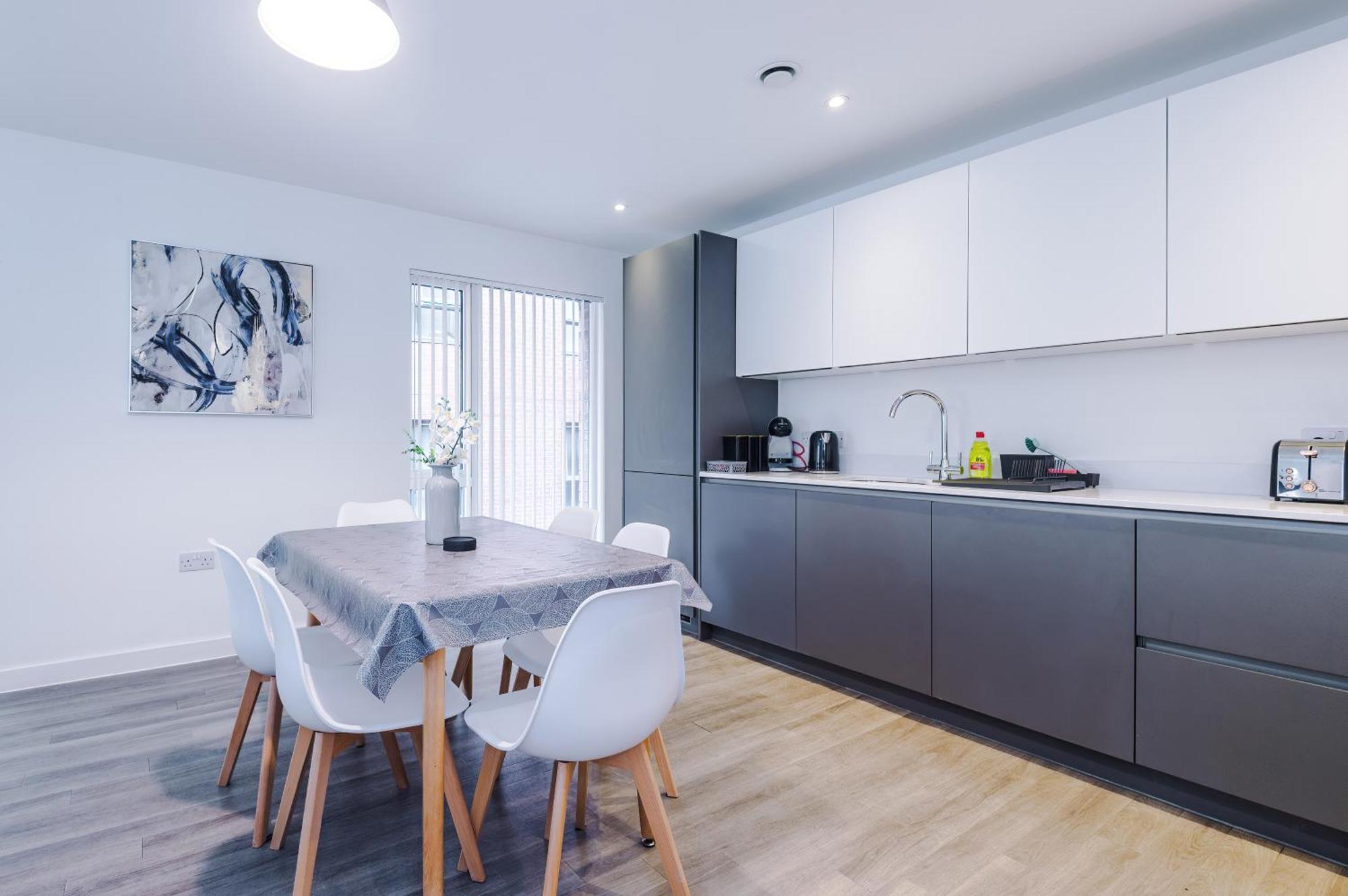 Hilltop Serviced Apartments- Northern Quarter 맨체스터 외부 사진